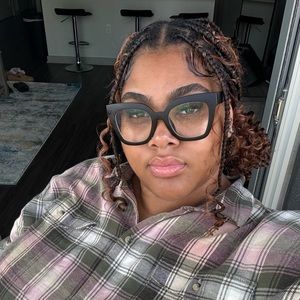 Meet your Posher, Niyah